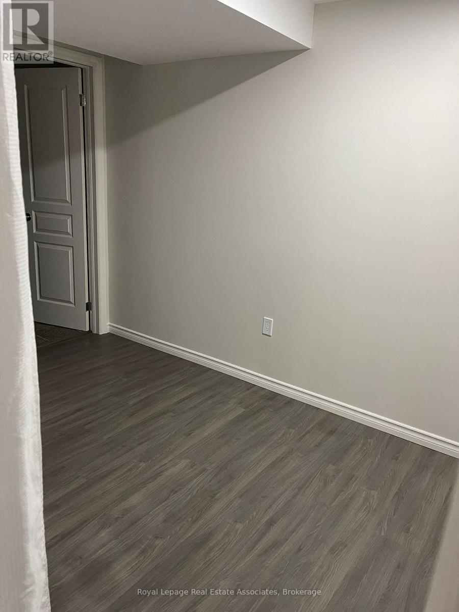 Basement - 135 Monarch Street, Welland, Ontario  L3B 5N8 - Photo 15 - X12955984