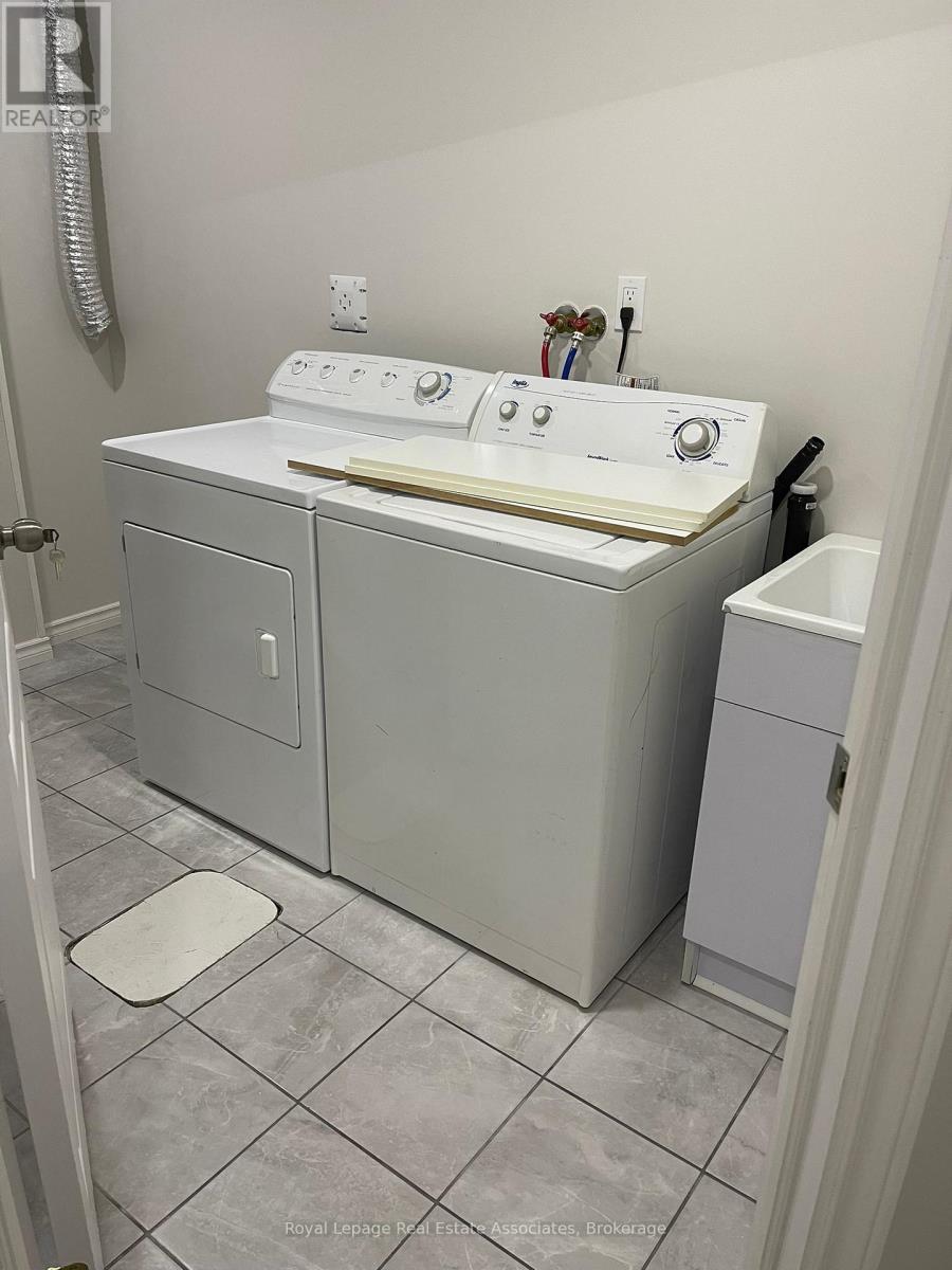 Basement - 135 Monarch Street, Welland, Ontario  L3B 5N8 - Photo 19 - X12955984