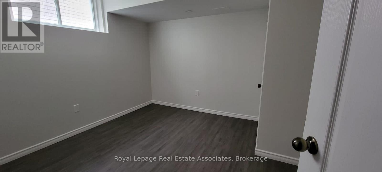 Basement - 135 Monarch Street, Welland, Ontario  L3B 5N8 - Photo 6 - X12955984