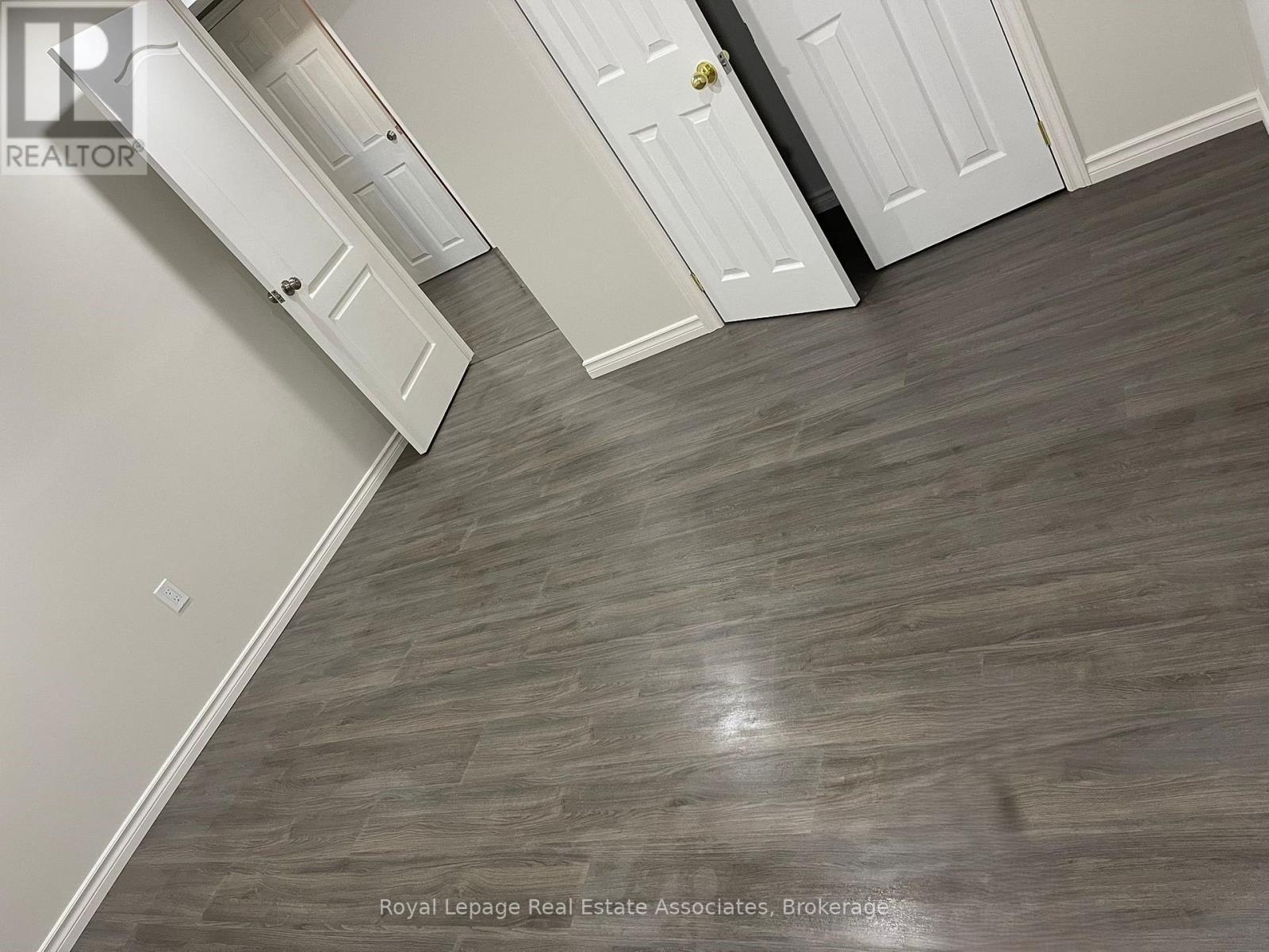 Basement - 135 Monarch Street, Welland, Ontario  L3B 5N8 - Photo 8 - X12955984