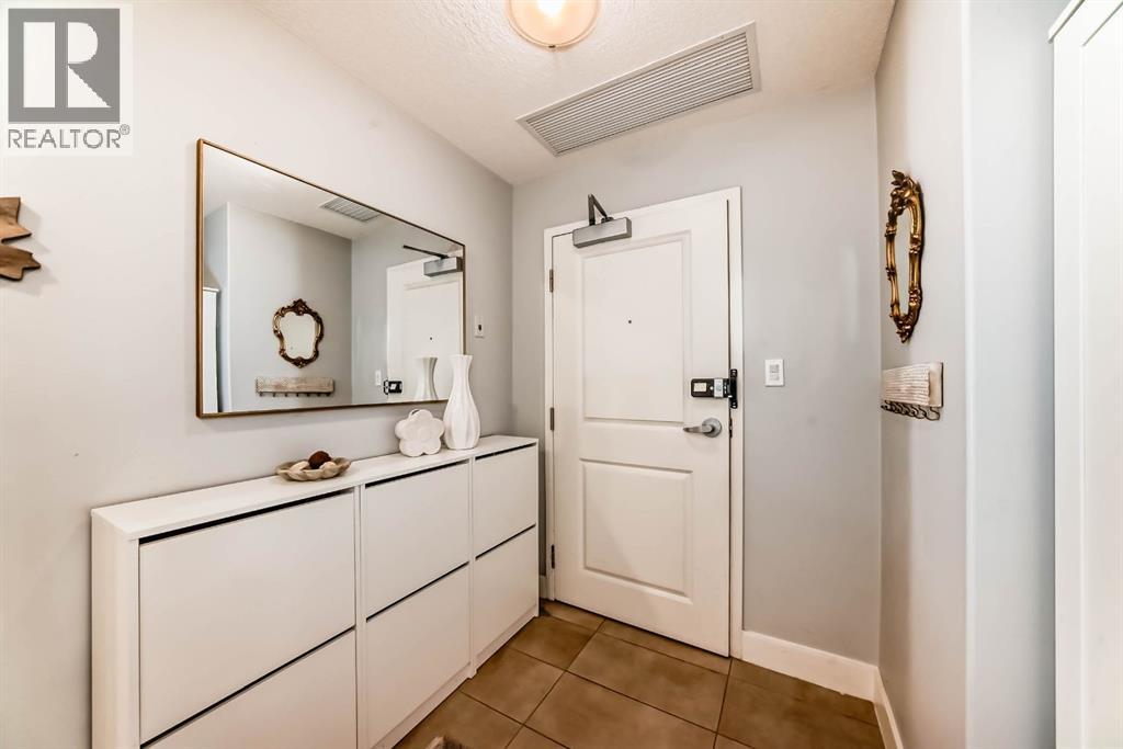 1907, 77 Spruce Place SW, Calgary, Alberta  T3C 3X6 - Photo 4 - A2276672