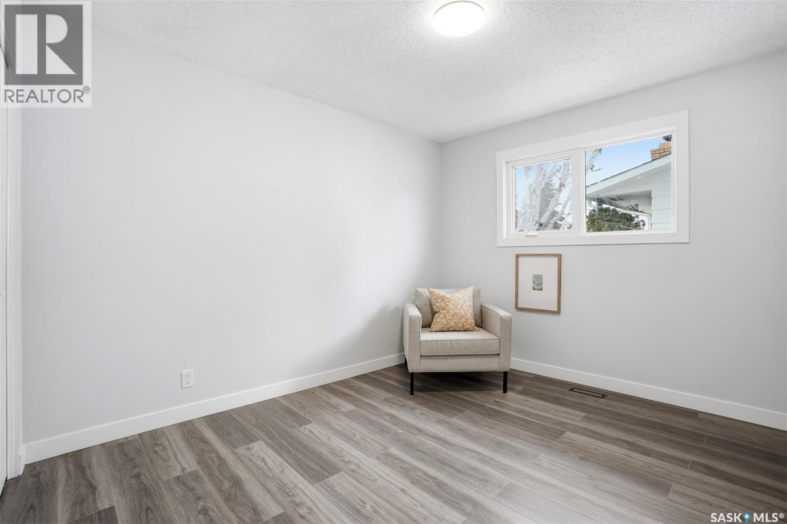 102 Dore Crescent, Saskatoon, Saskatchewan  S7K 4X7 - Photo 18 - SK032036