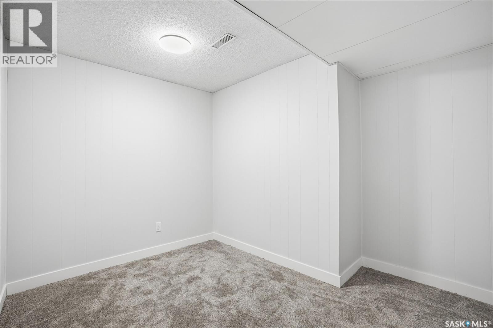 102 Dore Crescent, Saskatoon, Saskatchewan  S7K 4X7 - Photo 24 - SK032036