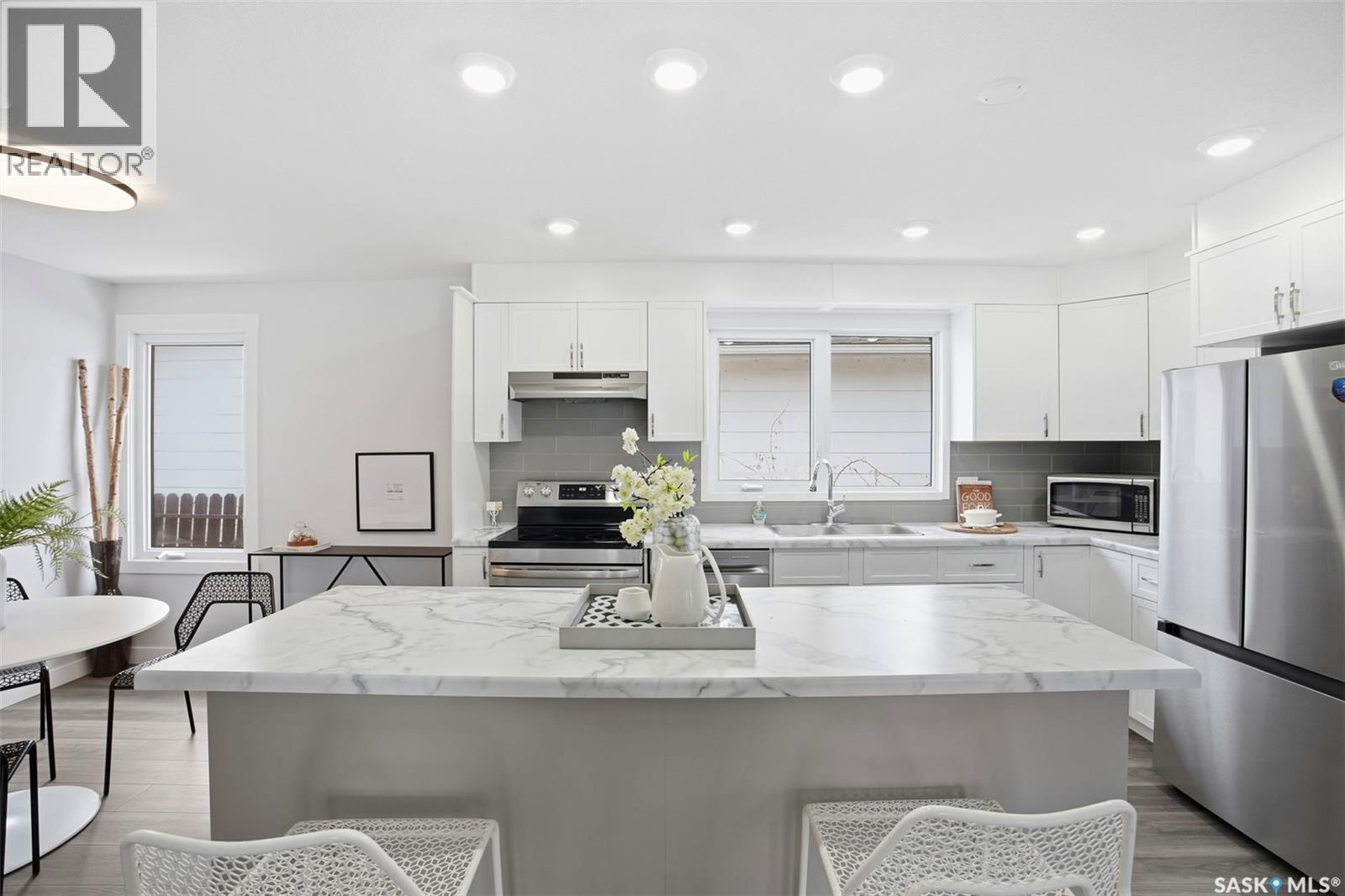 102 Dore Crescent, Saskatoon, Saskatchewan  S7K 4X7 - Photo 8 - SK032036