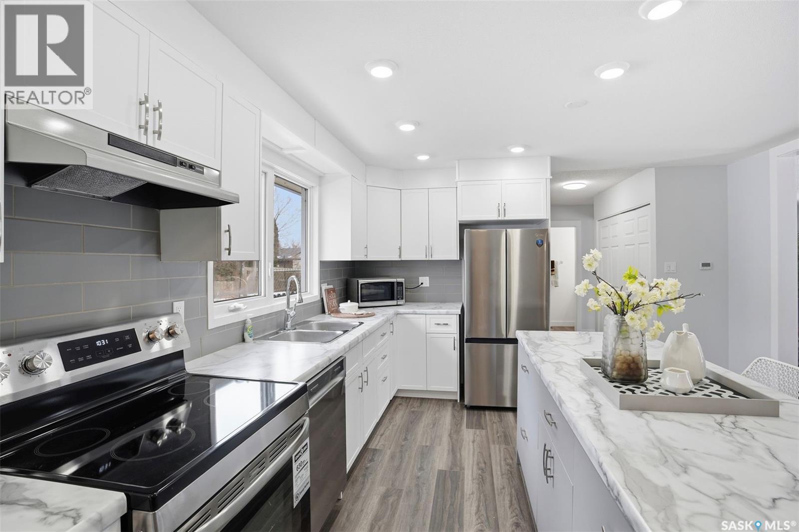 102 Dore Crescent, Saskatoon, Saskatchewan  S7K 4X7 - Photo 9 - SK032036