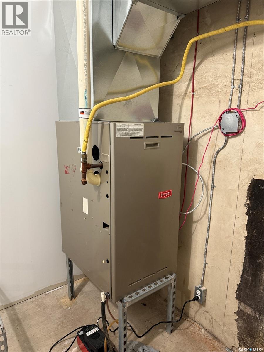 1132 101st Street, North Battleford, Saskatchewan  S9A 0Z6 - Photo 12 - SK031931