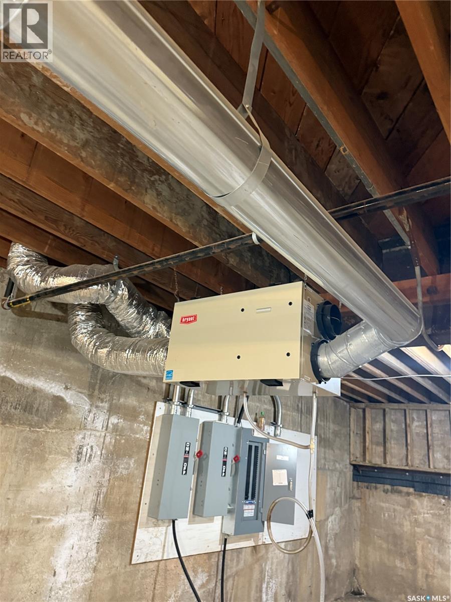 1132 101st Street, North Battleford, Saskatchewan  S9A 0Z6 - Photo 14 - SK031931