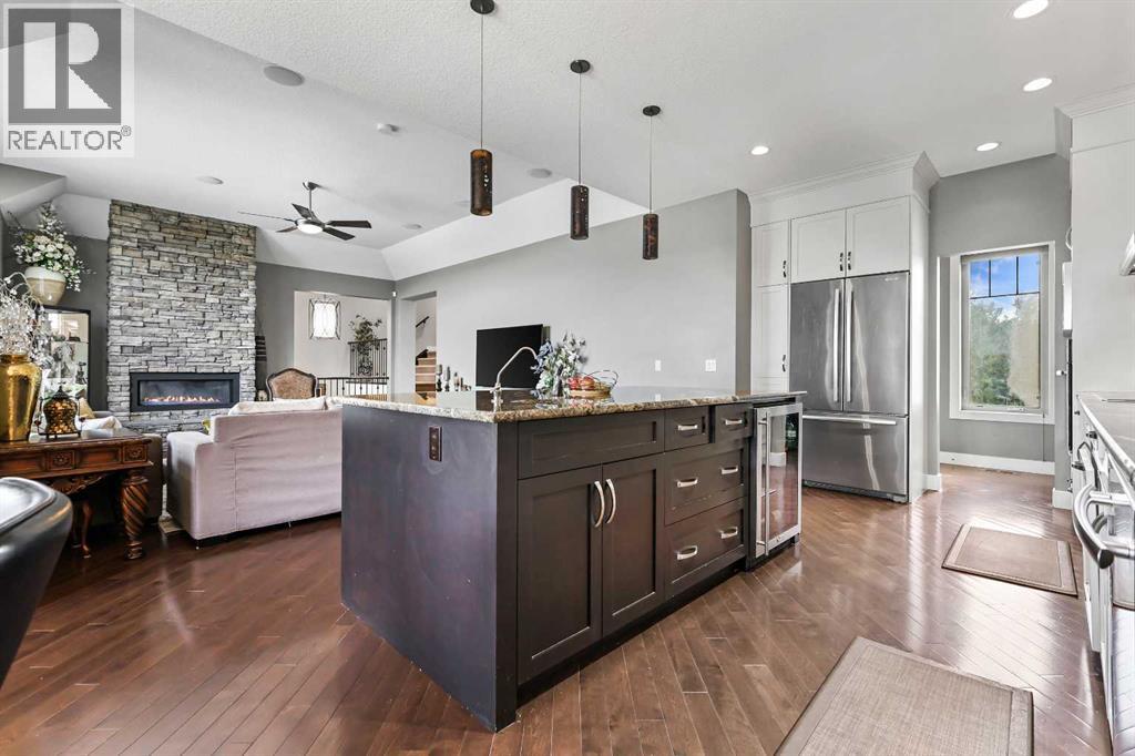 22 Wendham Place SW, Calgary, Alberta  T3H 0R6 - Photo 11 - A2294143