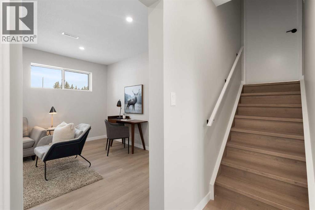 236 Silverview Way NW, Calgary, Alberta  T3B 3K3 - Photo 18 - A2285156