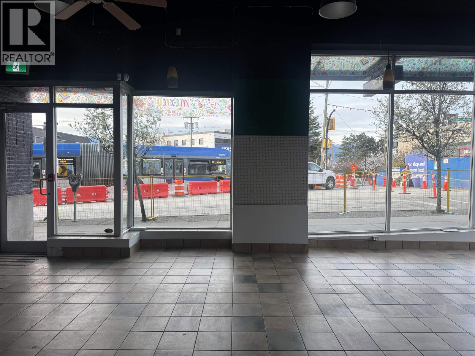 98 E Broadway, Vancouver, British Columbia  V5T 1V6 - Photo 4 - C8077438