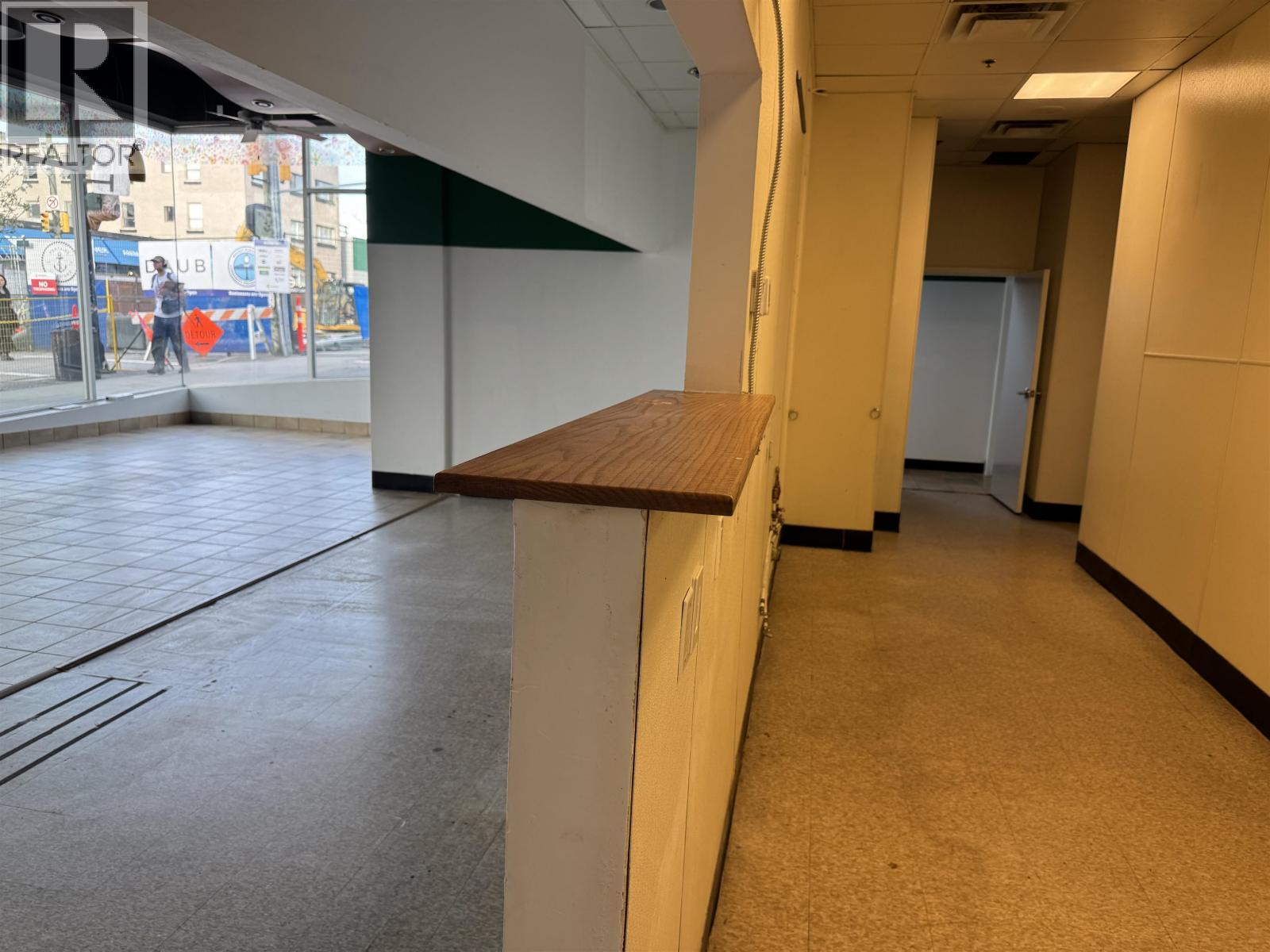 98 E Broadway, Vancouver, British Columbia  V5T 1V6 - Photo 6 - C8077438