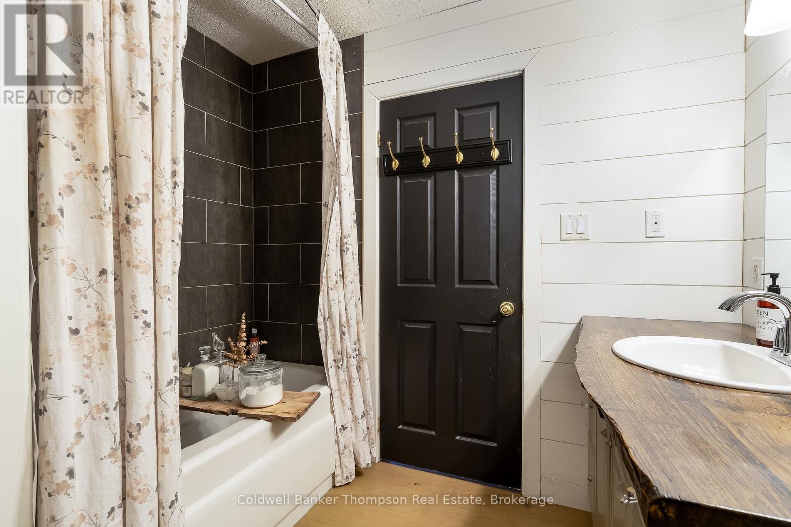 791 Old Muskoka Road, Huntsville, Ontario  P0B 1M0 - Photo 20 - X12956052