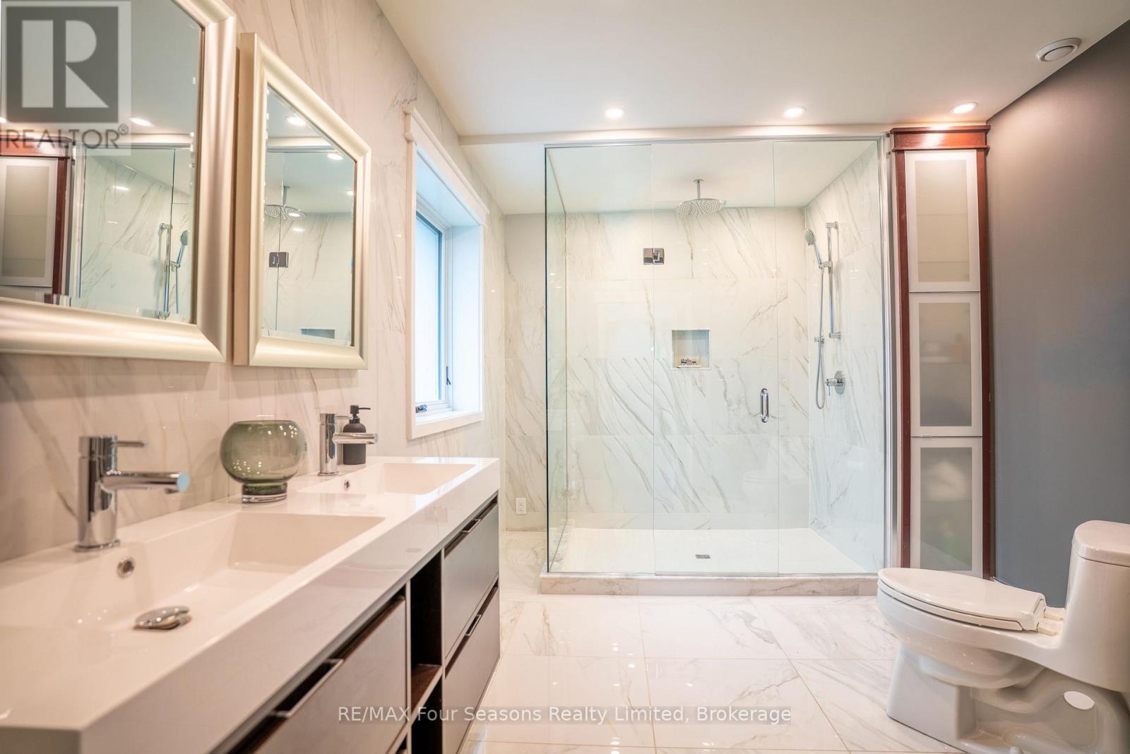 103 Cortina Crescent, Blue Mountains, Ontario  L9Y 0S9 - Photo 11 - X12956072