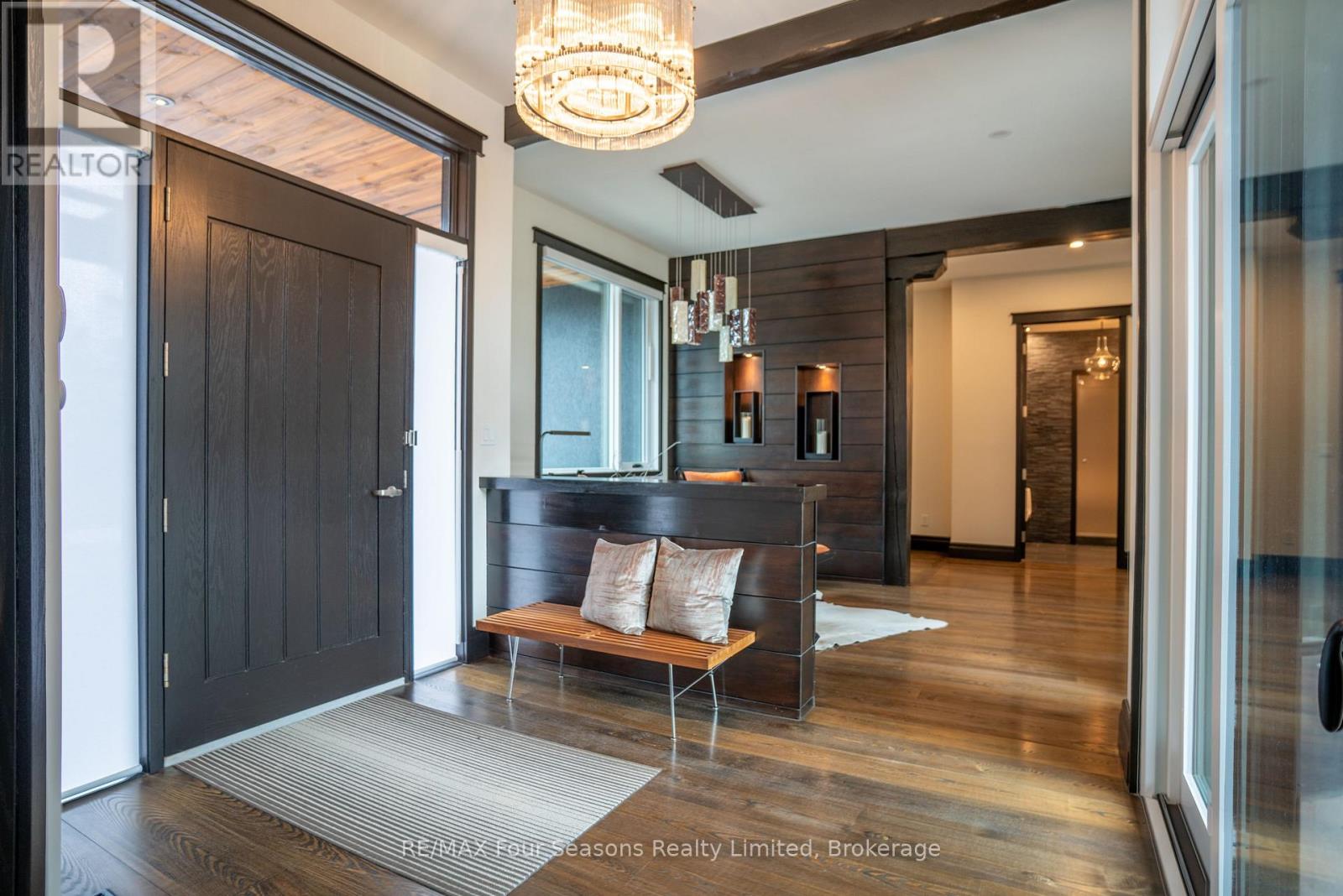 103 Cortina Crescent, Blue Mountains, Ontario  L9Y 0S9 - Photo 3 - X12956072