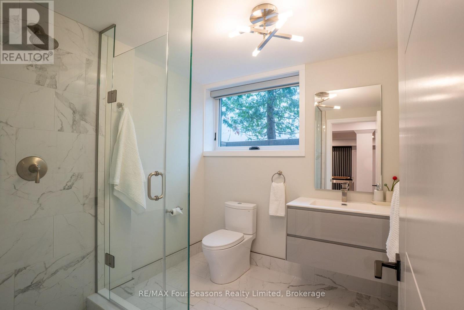 103 Cortina Crescent, Blue Mountains, Ontario  L9Y 0S9 - Photo 37 - X12956072