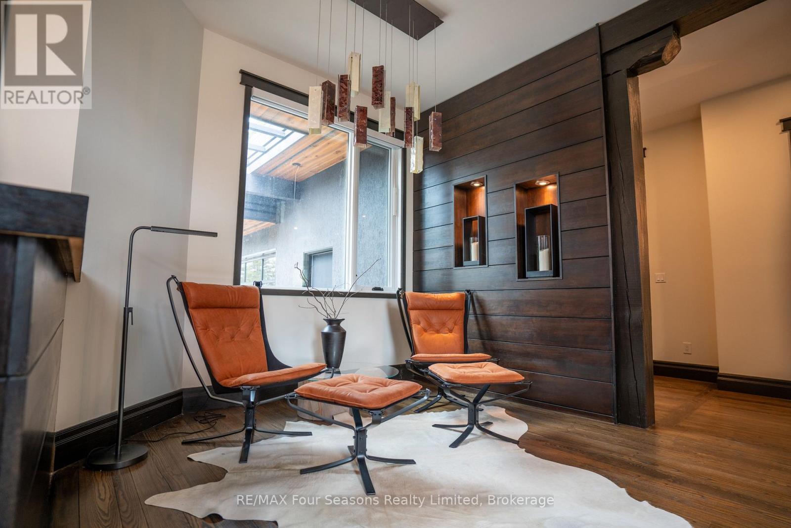 103 Cortina Crescent, Blue Mountains, Ontario  L9Y 0S9 - Photo 4 - X12956072