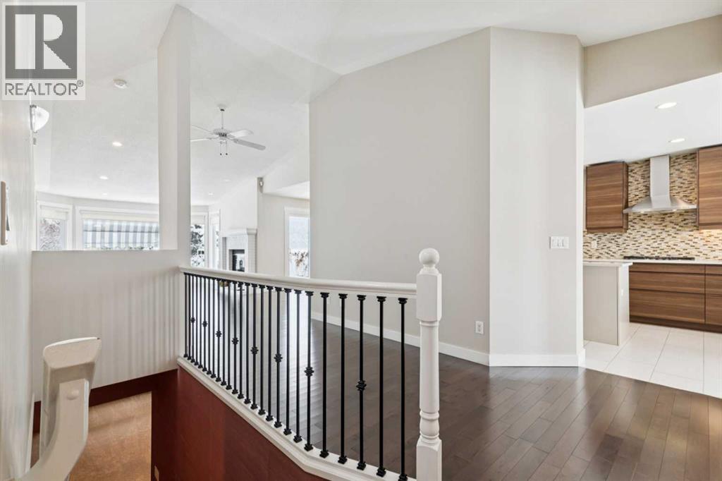 33 Pump Hill Landing SW, Calgary, Alberta  T2V 5C1 - Photo 6 - A2298133