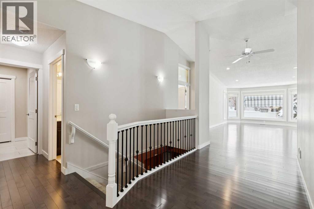 33 Pump Hill Landing SW, Calgary, Alberta  T2V 5C1 - Photo 4 - A2298133