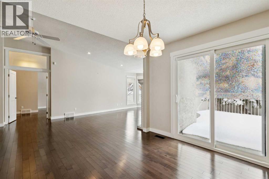 33 Pump Hill Landing SW, Calgary, Alberta  T2V 5C1 - Photo 11 - A2298133