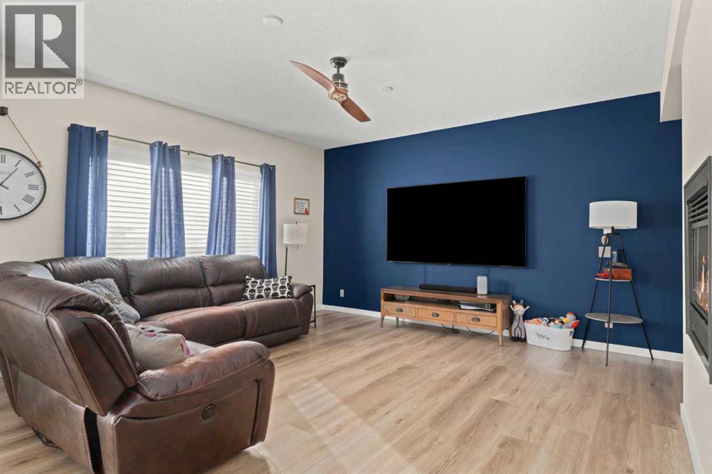 160 Reunion Grove NW, Airdrie, Alberta  T4B 0Z3 - Photo 10 - A2298726