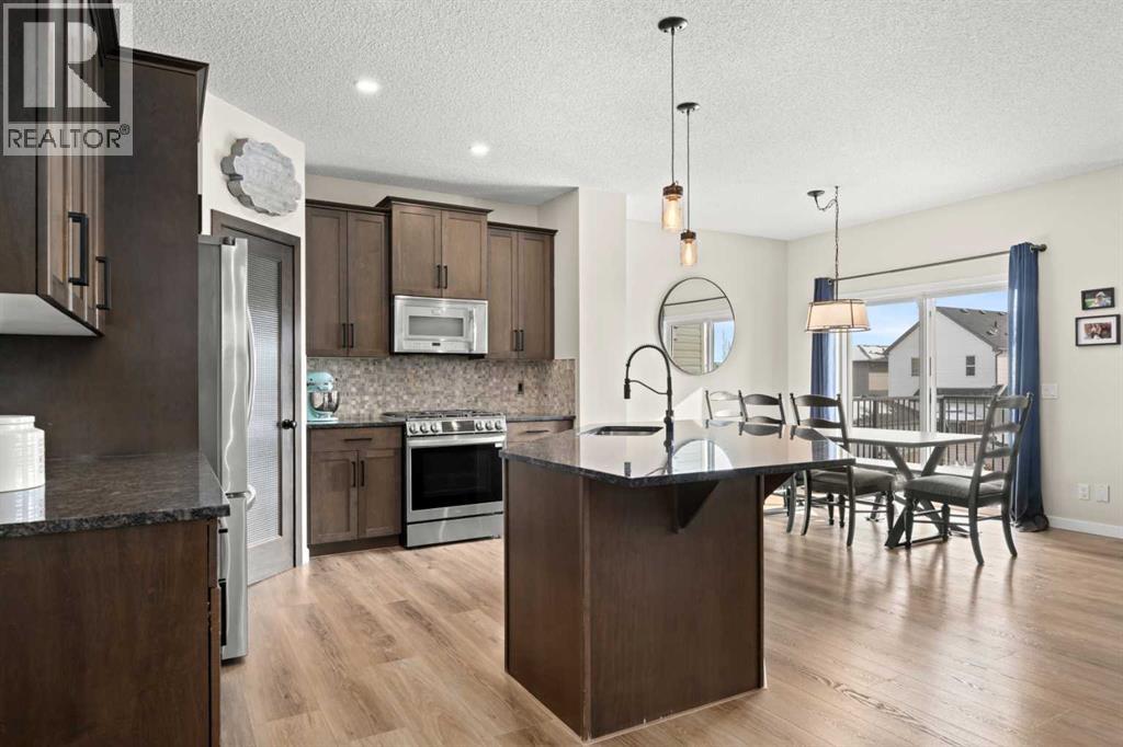 160 Reunion Grove NW, Airdrie, Alberta  T4B 0Z3 - Photo 14 - A2298726