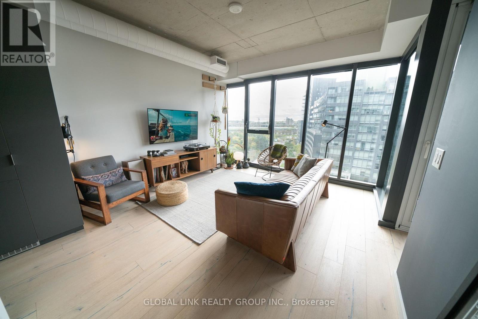 821 - 170 Bayview Avenue, Toronto, Ontario  M5A 0M4 - Photo 6 - C12956074