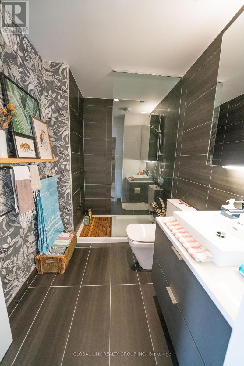 821 - 170 Bayview Avenue, Toronto, Ontario  M5A 0M4 - Photo 7 - C12956074