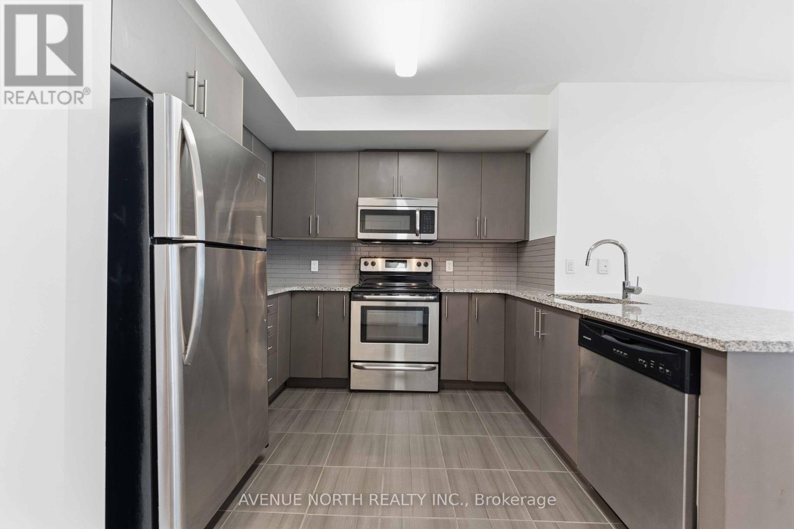 1102 - 242 Rideau Street, Ottawa, Ontario K1N 0B7 - Photo 12 - X12956066