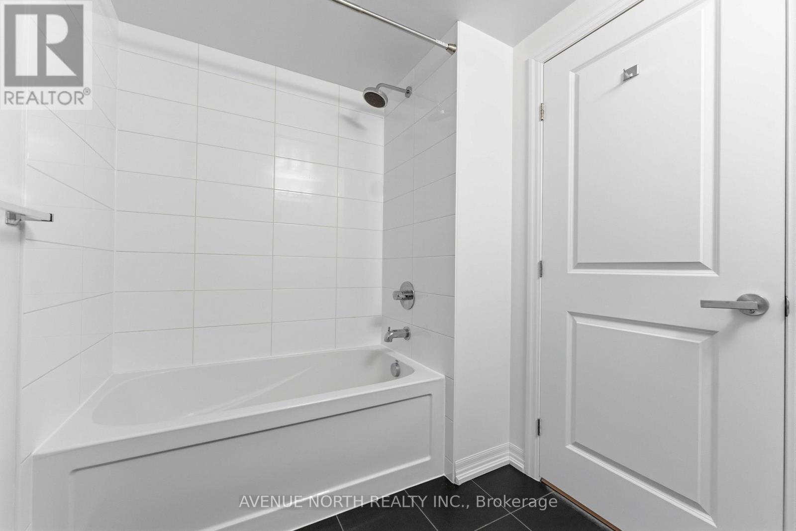 1102 - 242 Rideau Street, Ottawa, Ontario K1N 0B7 - Photo 19 - X12956066