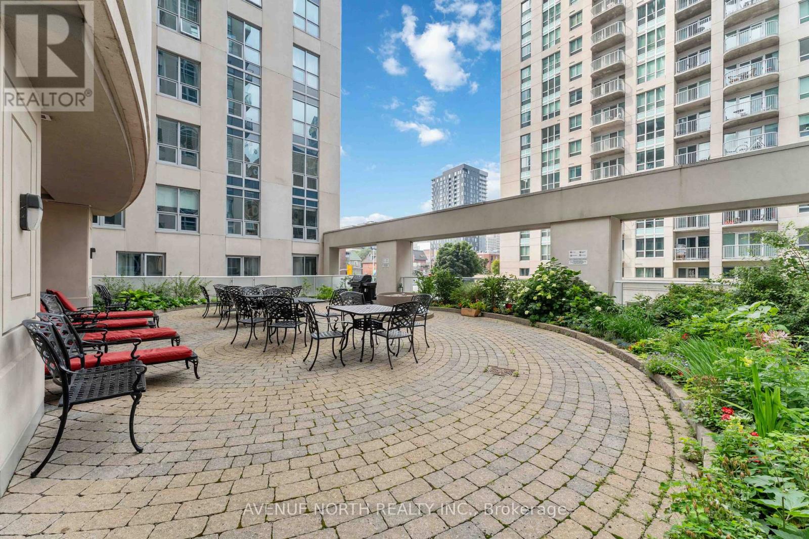 1102 - 242 Rideau Street, Ottawa, Ontario K1N 0B7 - Photo 29 - X12956066