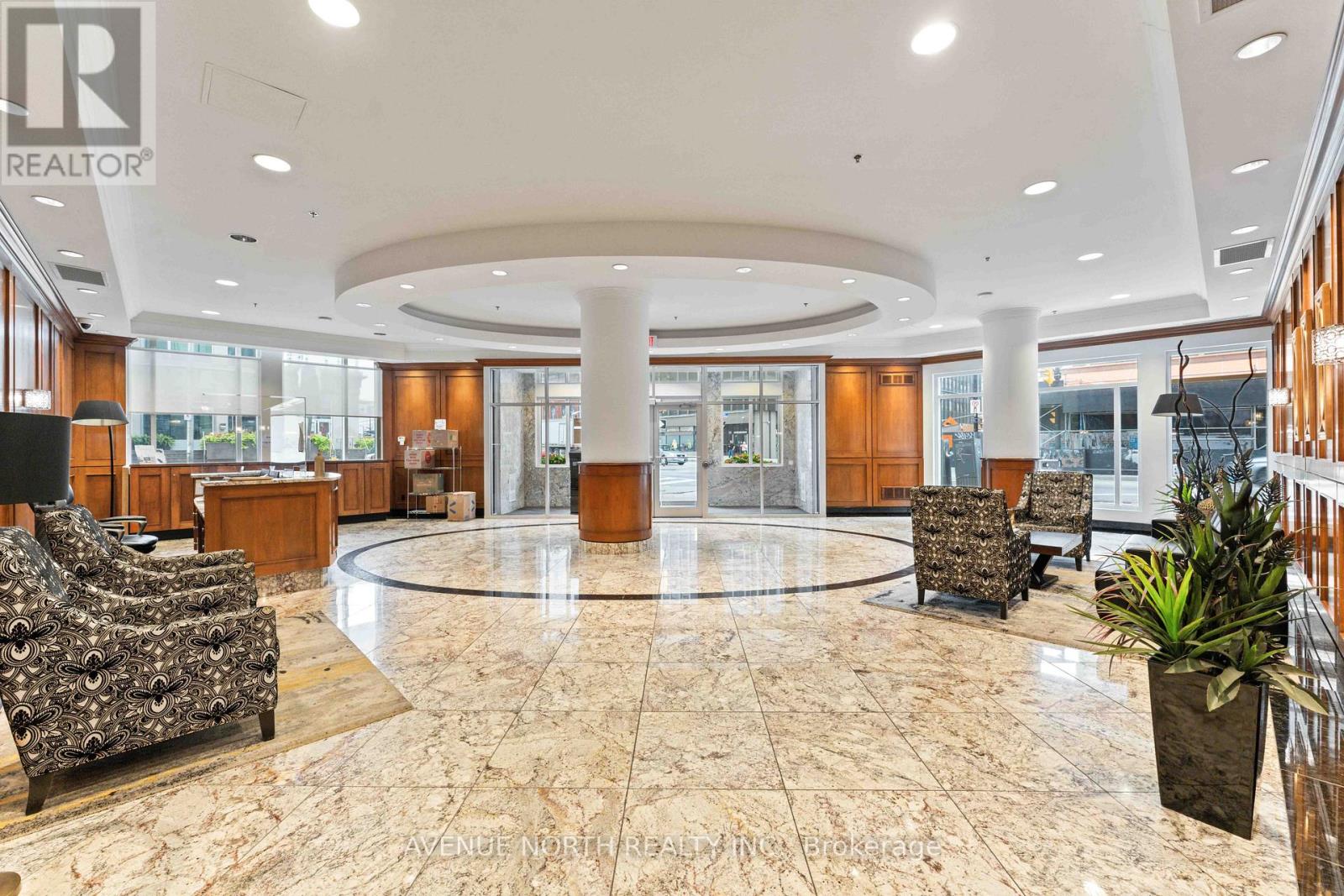 1102 - 242 Rideau Street, Ottawa, Ontario K1N 0B7 - Photo 3 - X12956066