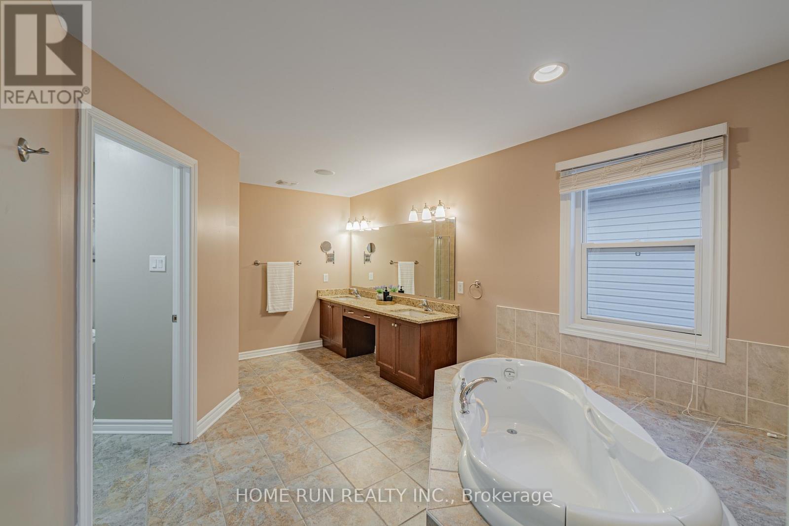 405 Tartaruga Lane, Ottawa, Ontario  K2J 0C9 - Photo 36 - X12956084