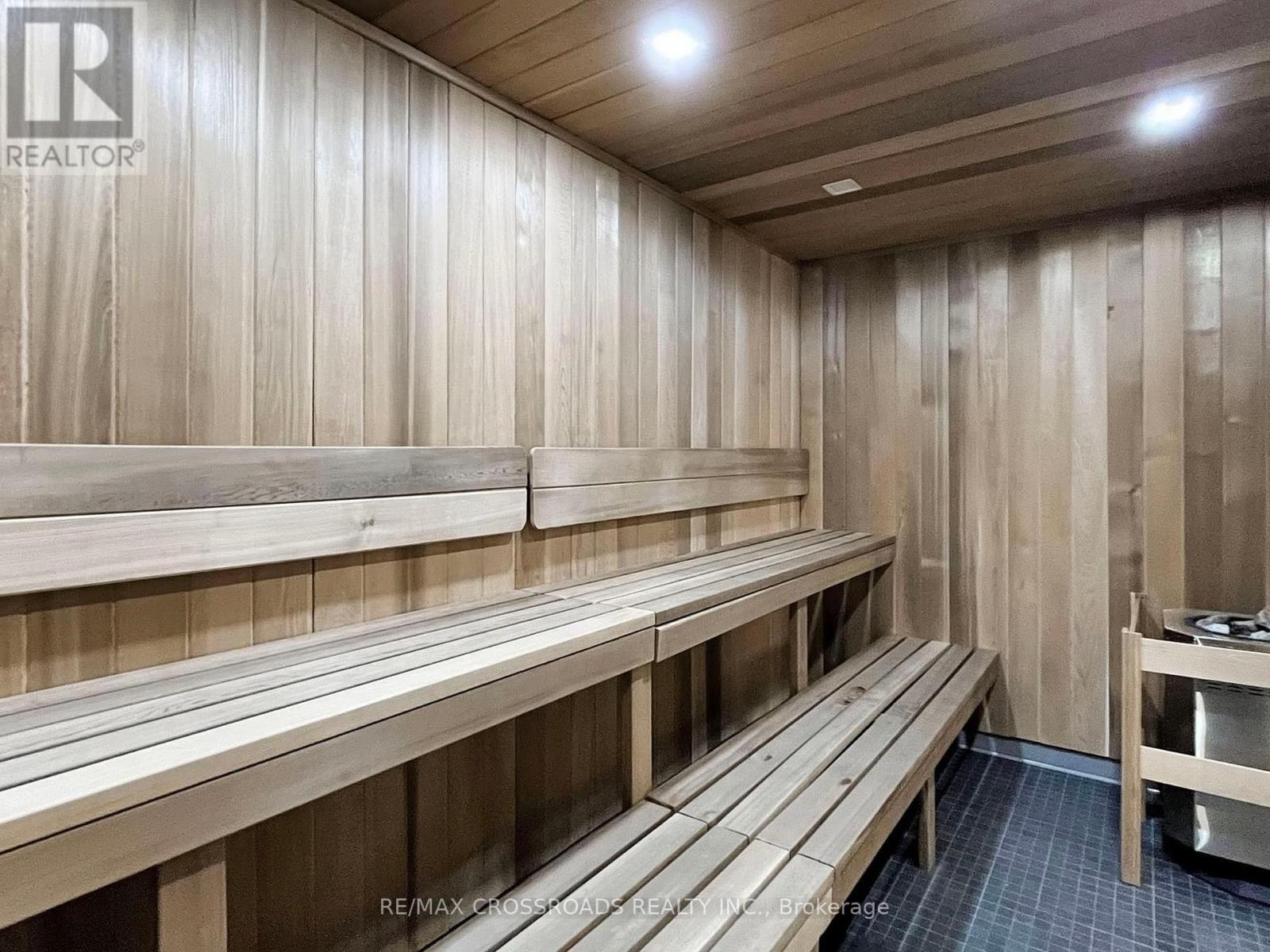 1710 - 38 Water Walk Drive, Markham, Ontario  L3R 6M8 - Photo 35 - N12956054