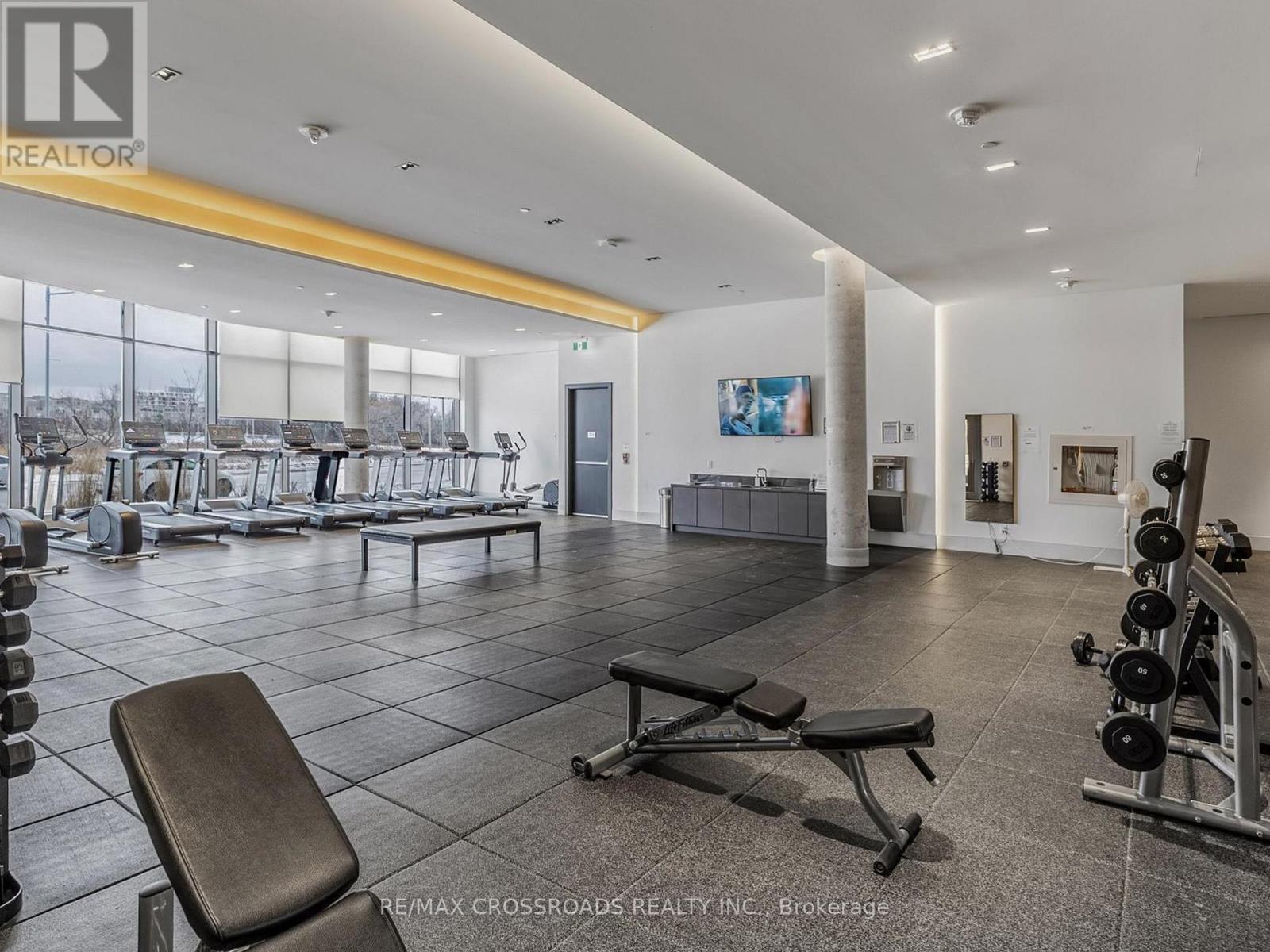 1710 - 38 Water Walk Drive, Markham, Ontario  L3R 6M8 - Photo 38 - N12956054