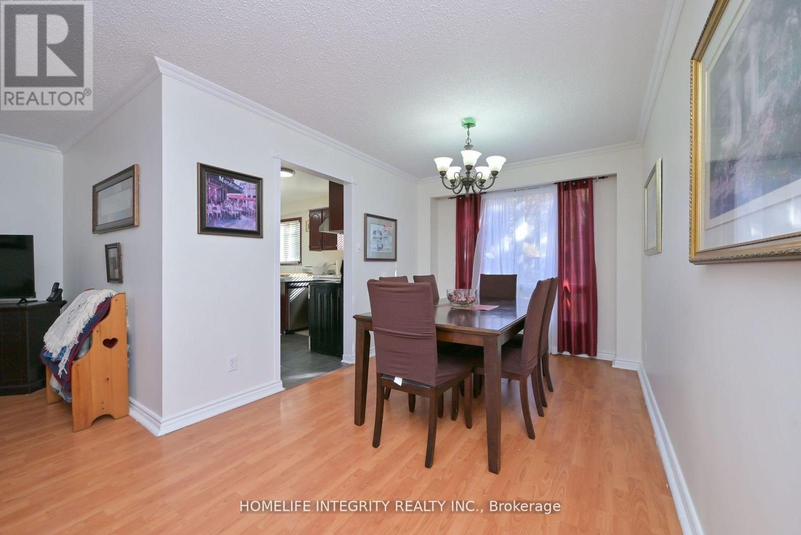 9 Greenaway Street, New Tecumseth, Ontario  L0G 1W0 - Photo 13 - N12956058