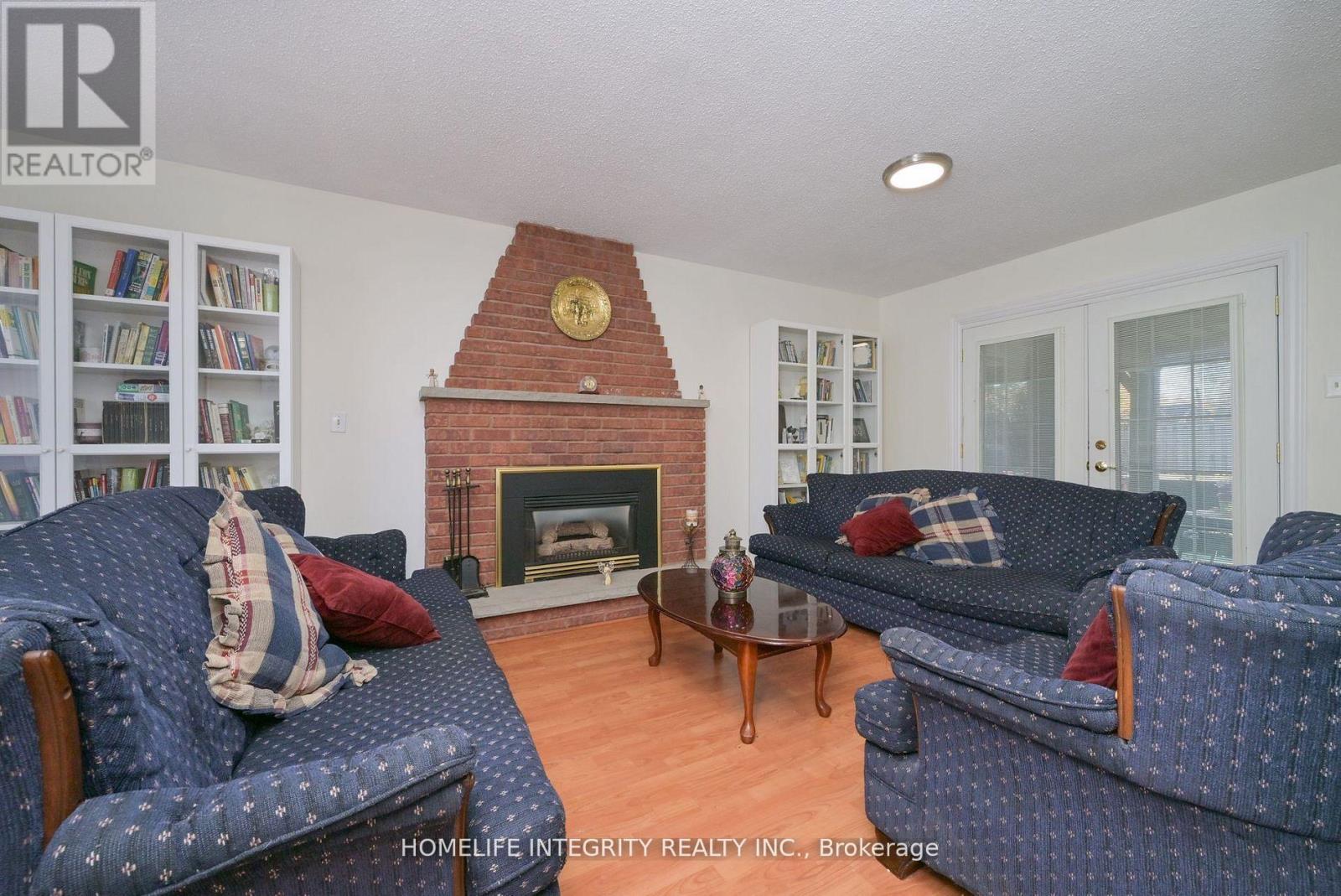 9 Greenaway Street, New Tecumseth, Ontario  L0G 1W0 - Photo 16 - N12956058