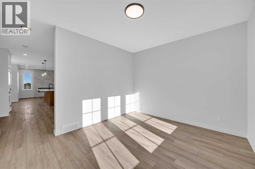 26 Versant Path Sw, Calgary, Alberta  T2Y 0Z4 - Photo 6 - A2284789