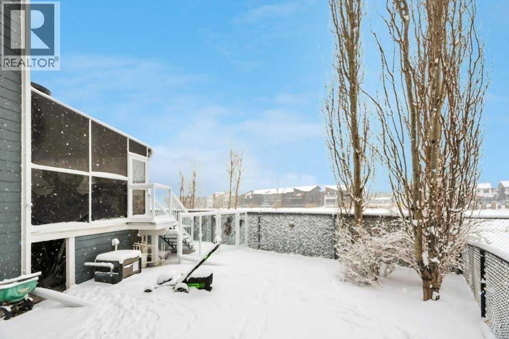 392 Rainbow Falls Way, Chestermere, Alberta  T1X 1S6 - Photo 4 - A2293151