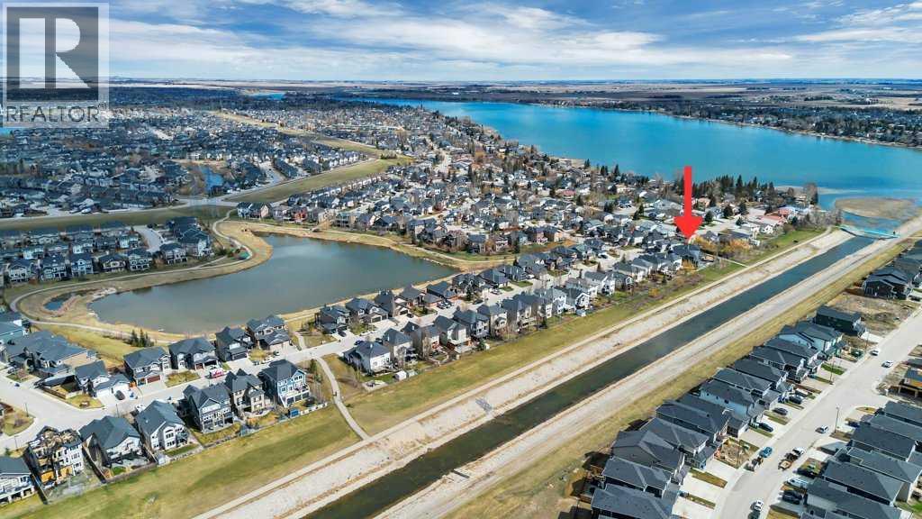 392 Rainbow Falls Way, Chestermere, Alberta  T1X 1S6 - Photo 12 - A2293151