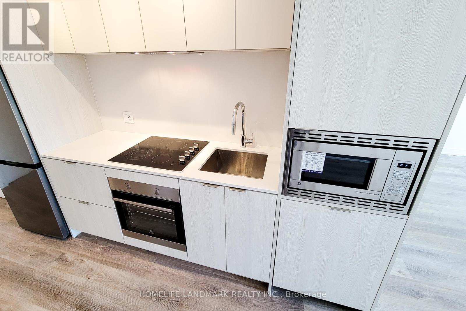 333 - 1 Jarvis Street, Hamilton, Ontario  L8R 0A8 - Photo 11 - X12956068