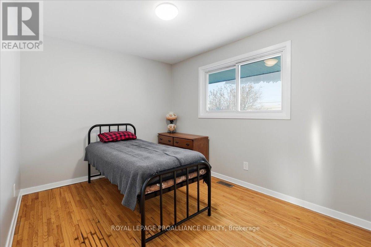 127 Aikins Road, Quinte West, Ontario  K8N 4Z2 - Photo 17 - X12822220