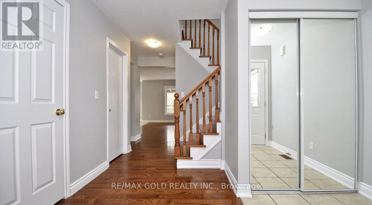 59 Baintree Way, Cambridge, Ontario  N1T 2H3 - Photo 3 - X12921900