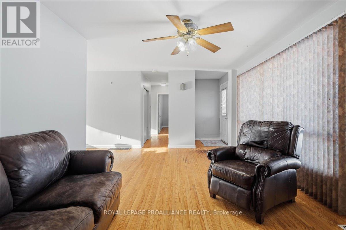 127 Aikins Road, Quinte West, Ontario  K8N 4Z2 - Photo 9 - X12822220