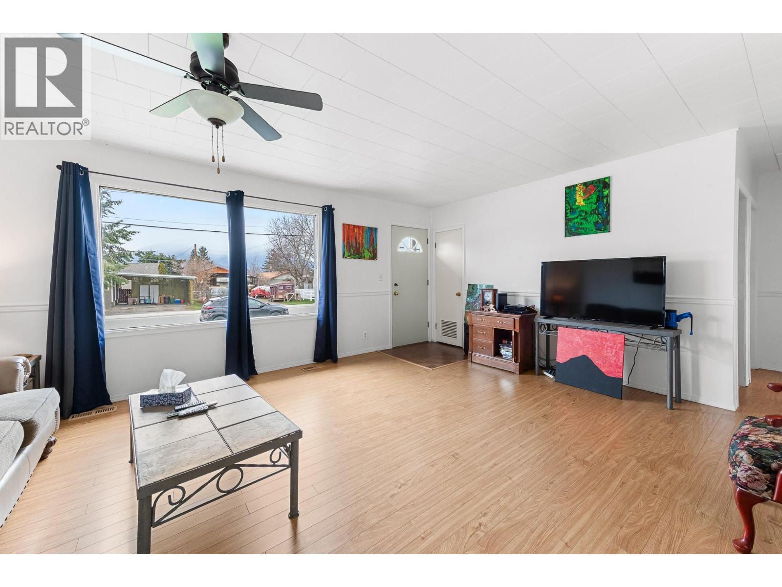 610 20th Avenue S, Creston, British Columbia  V0B 1G5 - Photo 3 - 10381830