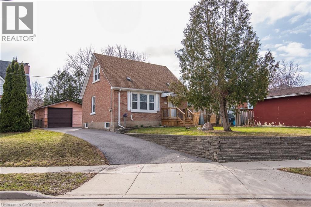 525 Courtland Avenue E, Kitchener, Ontario  N2G 2W9 - Photo 3 - 40815976