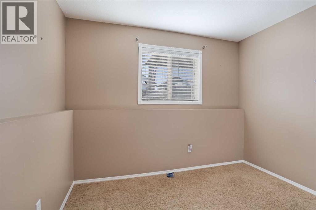 11 Upland Bay W, Brooks, Alberta  T1R 1N1 - Photo 35 - A2288677