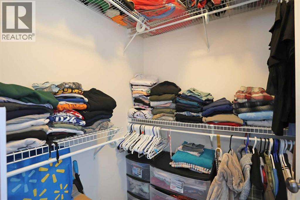 11 Upland Bay W, Brooks, Alberta  T1R 1N1 - Photo 19 - A2288677