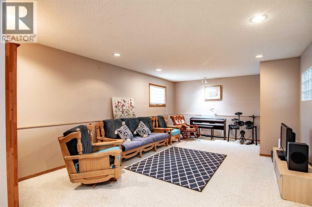 22 Doan Avenue, Red Deer, Alberta  T4R 2M7 - Photo 21 - A2296421