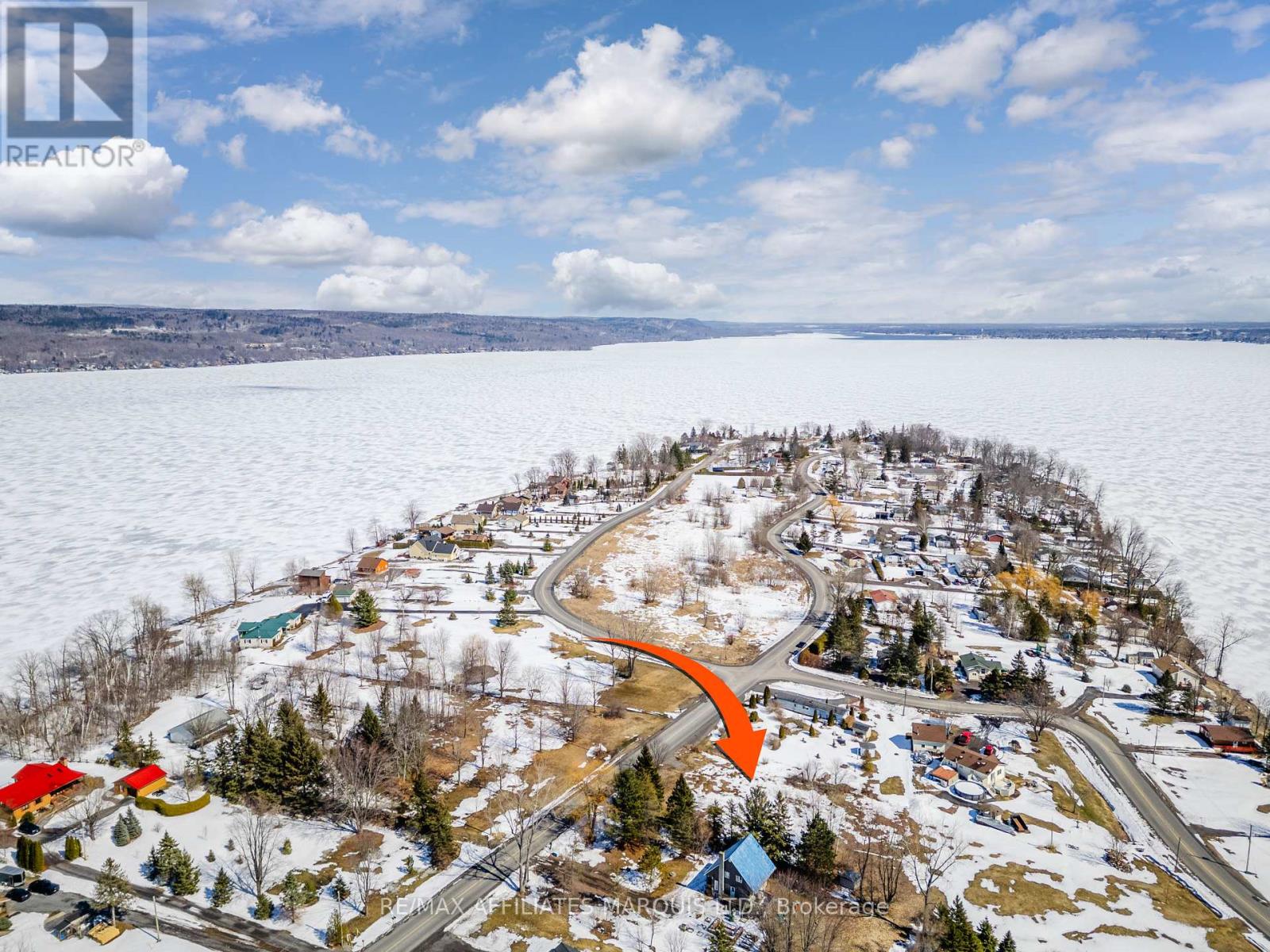 2903 Chartrand Street, Alfred And Plantagenet, Ontario  K0B 1J0 - Photo 1 - X12956122