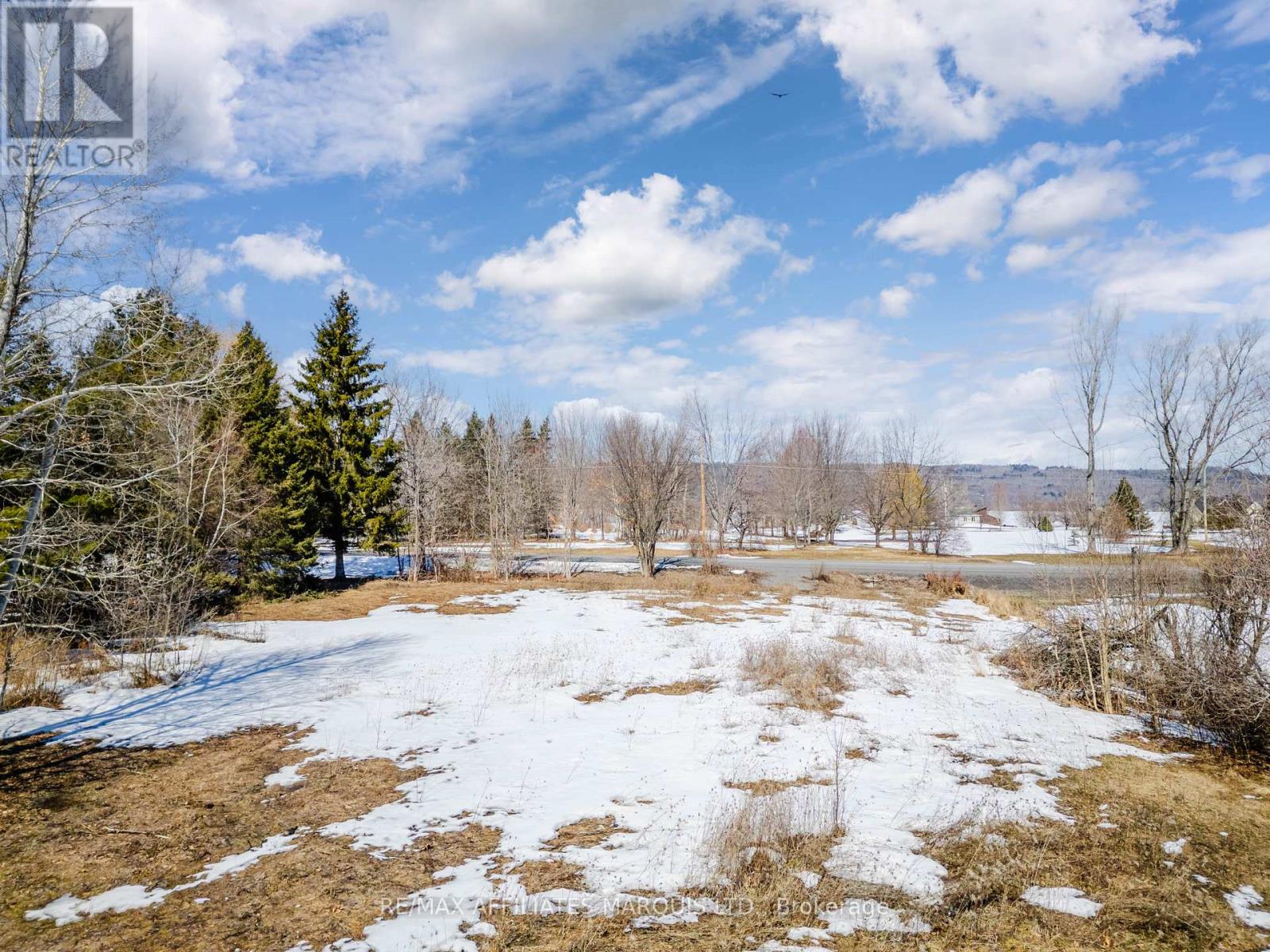 2903 Chartrand Street, Alfred And Plantagenet, Ontario  K0B 1J0 - Photo 6 - X12956122